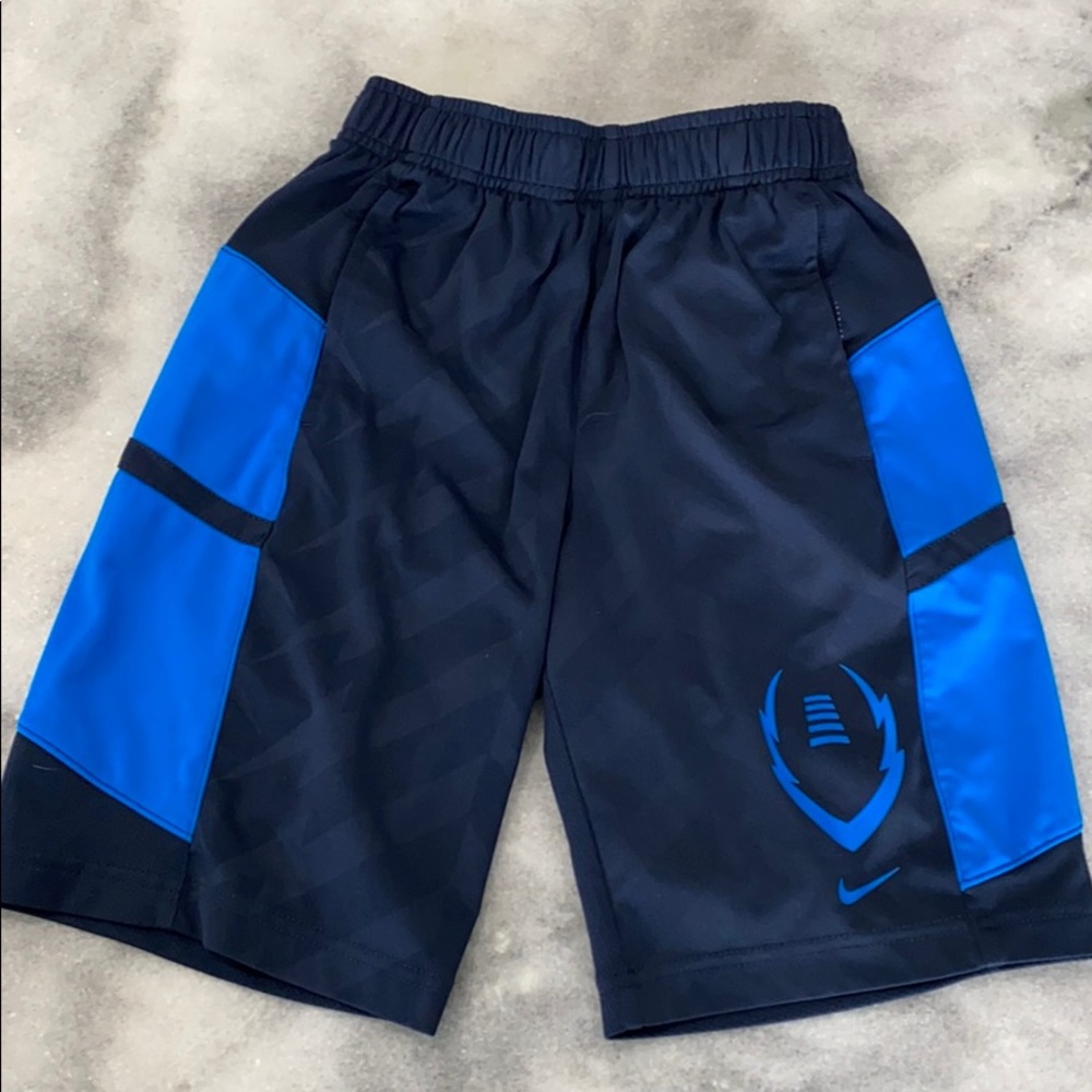Nike Boys Football Shorts Size Small